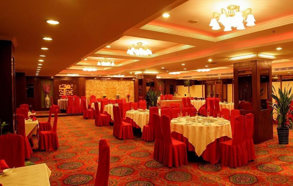 Oriental Hotel Tong Xiang Gia Hưng Ngoại thất bức ảnh