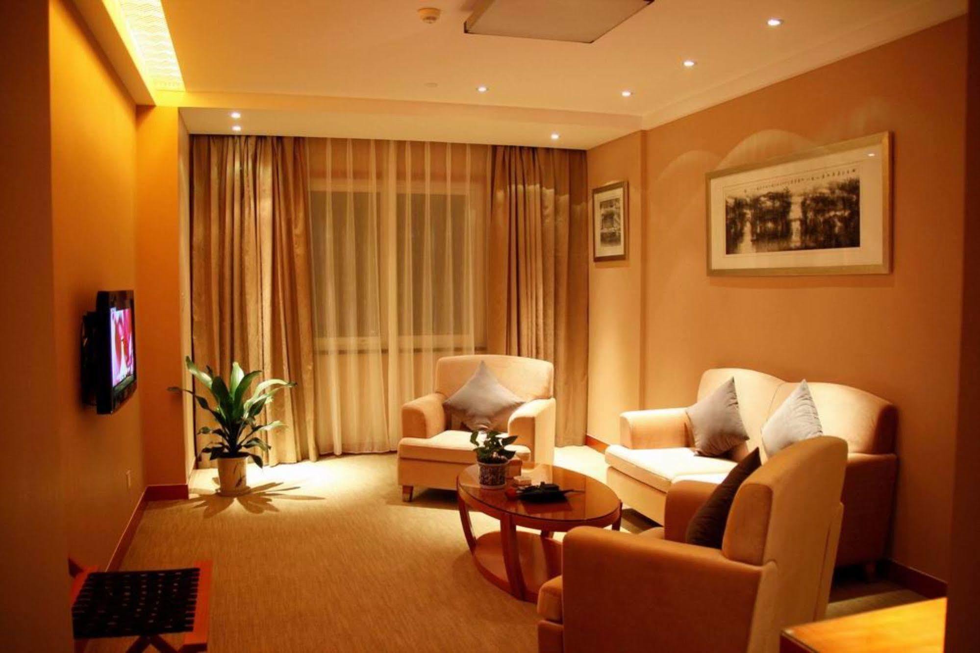 Oriental Hotel Tong Xiang Gia Hưng Ngoại thất bức ảnh