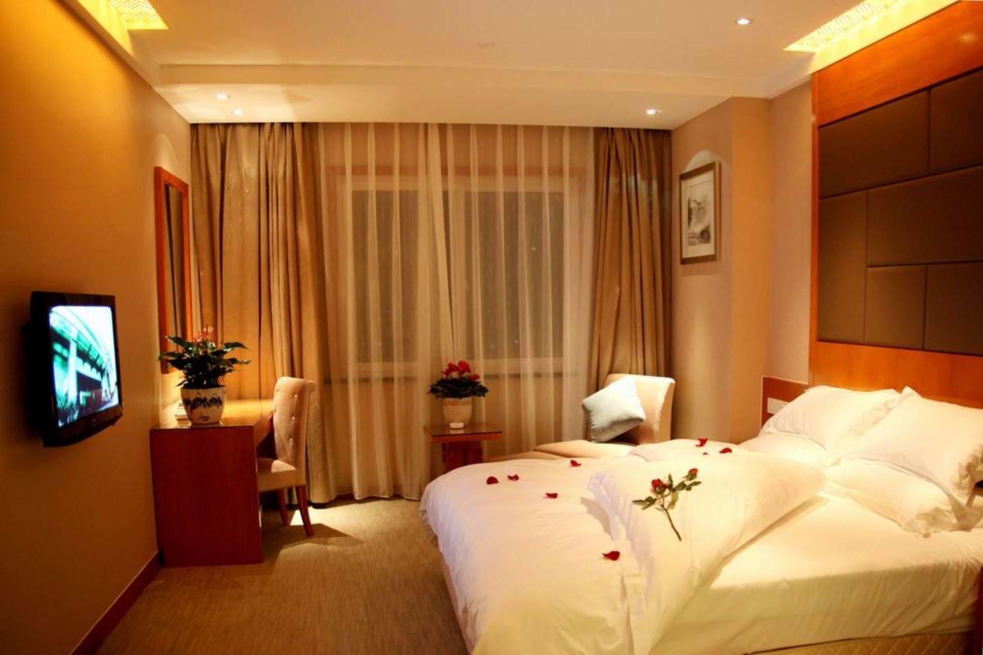 Oriental Hotel Tong Xiang Gia Hưng Ngoại thất bức ảnh