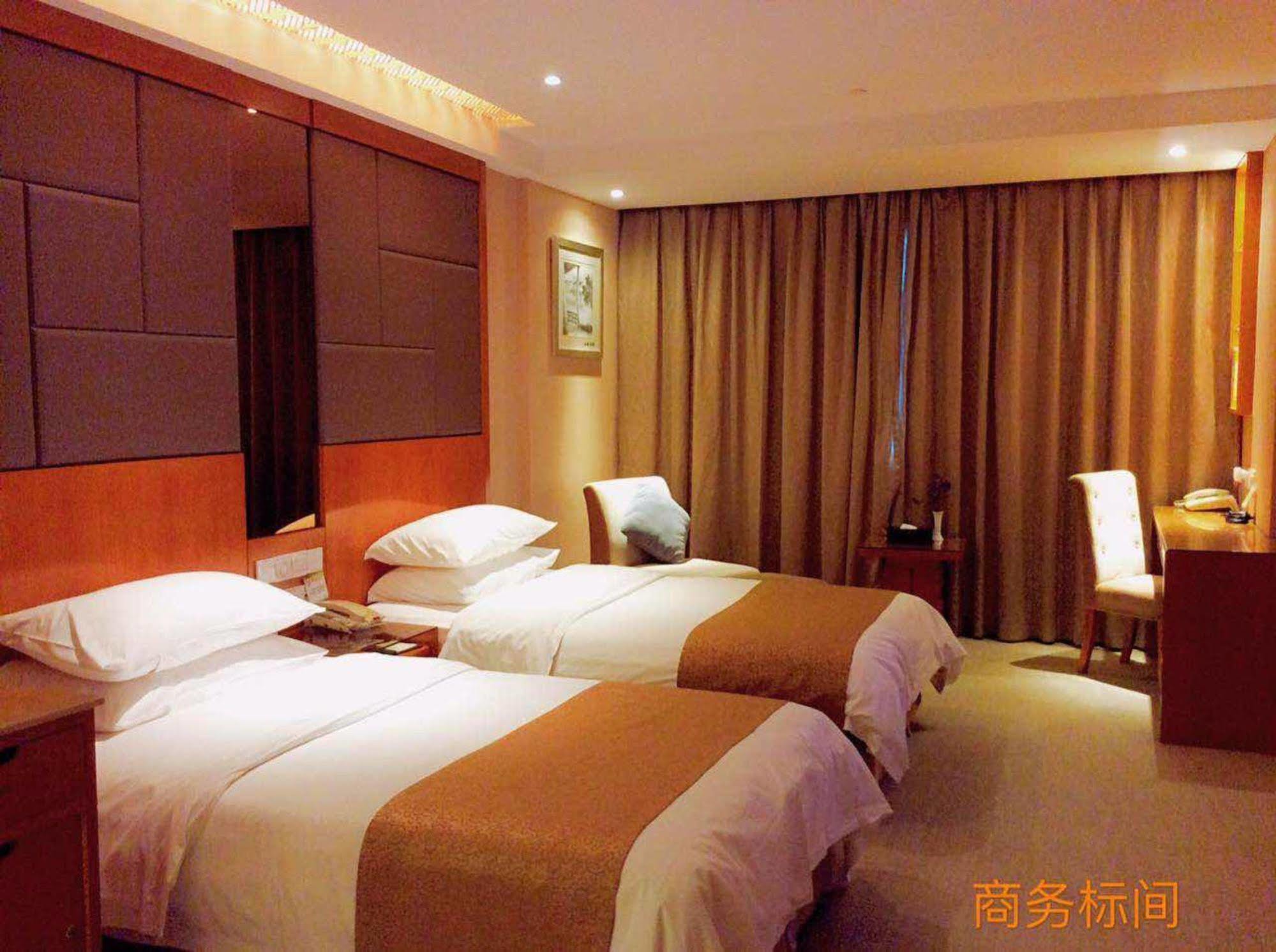 Oriental Hotel Tong Xiang Gia Hưng Ngoại thất bức ảnh