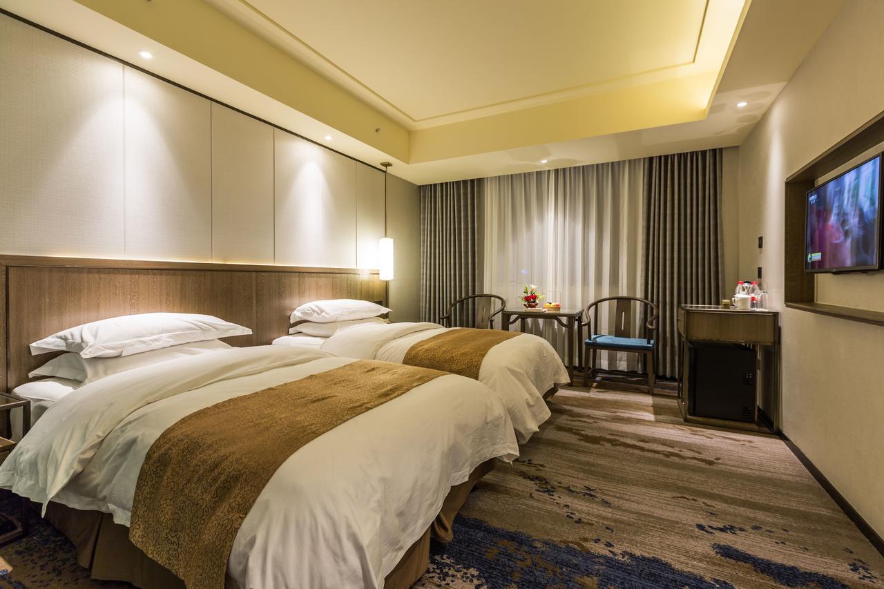 Oriental Hotel Tong Xiang Gia Hưng Ngoại thất bức ảnh