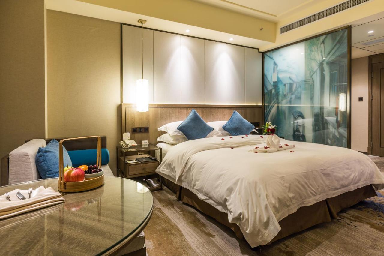 Oriental Hotel Tong Xiang Gia Hưng Ngoại thất bức ảnh